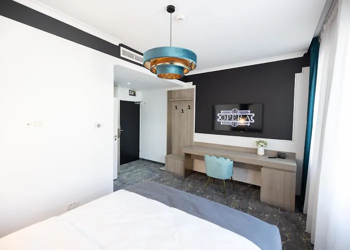 Opera Hotel