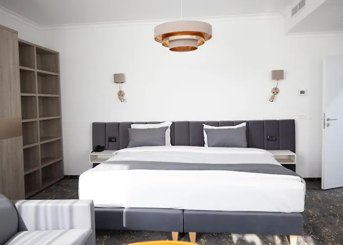 Opera Hotel